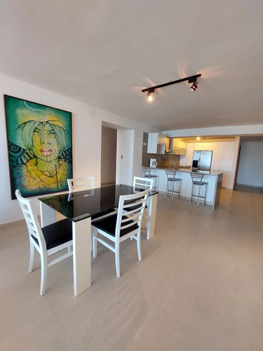 Imagen 5 de 13 de En Venta Apartamento Morro Karacola