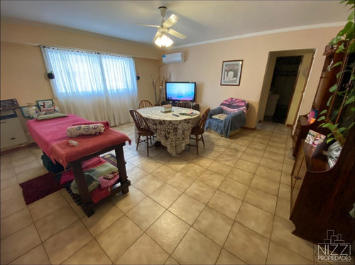 2 Ambientes De 52m² En Muy Buen Estado - Ref: 1303