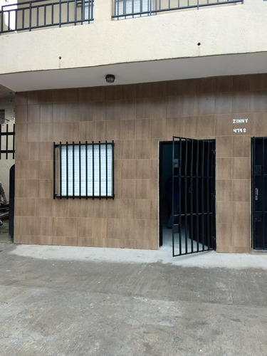 Edificio Comercial En Venta En Gregorio De Laferrere