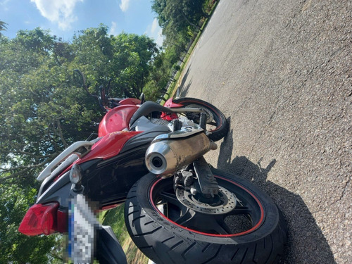 Imagem 2 de 14 de Honda Cb300