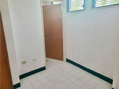 Apartamento En Alquiler Ubicado En Altamira, Chacao - Caracas
