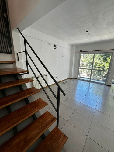 Duplex En Alquiler - La Plata