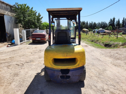 Elevador Komatsu 3.0 T