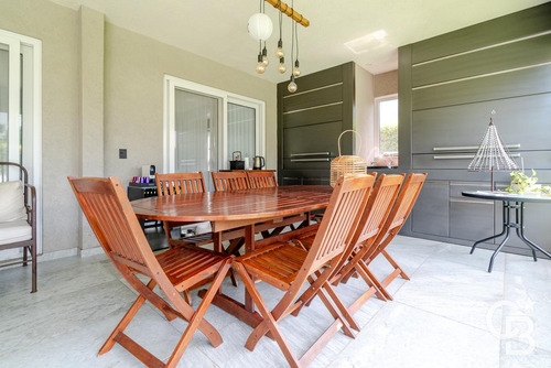 Venta - Casa 6 Ambientes - Suite En Planta Baja - Noreste - Barrio Privado Ayres Plaza