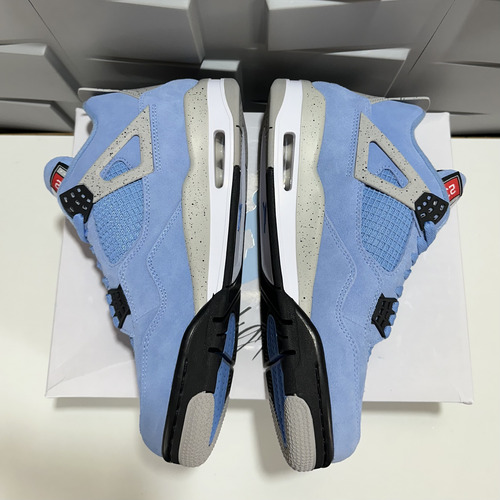Air Jordan 4 University Blue 41