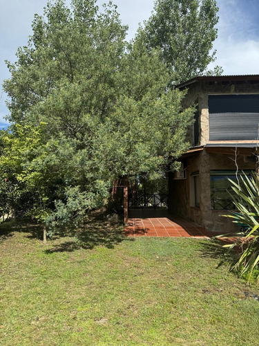 Propiedad En Venta 139.95 M2 Sobre Lote 949.40 M2 En Villa Yacanto De Calamuchita - Córdoba