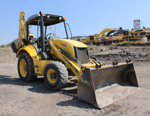 Retroexcavadora New Holland B95c 4x4 2015