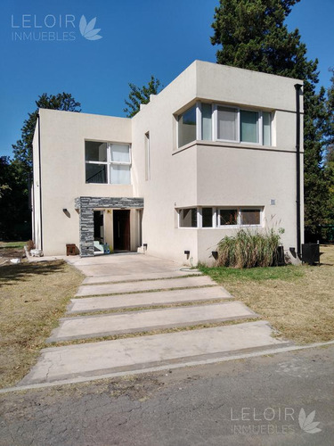 Casa 4 Ambientes En Venta Barrio Cerrado Bosque Zapiola - Paso Del Rey