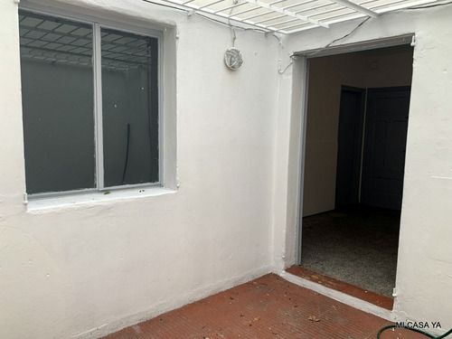 Imagen 6 de 16 de Venta Apartamento La Blanqueada 1 Dorm , Planta Baja, Patio Y Sin Gastos Comunes.