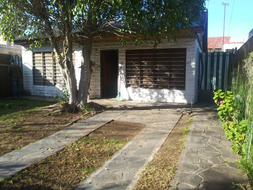 Imagen 3 de 7 de Casa En Centro De Florencio Varela 1 Cuadra Del Municipio