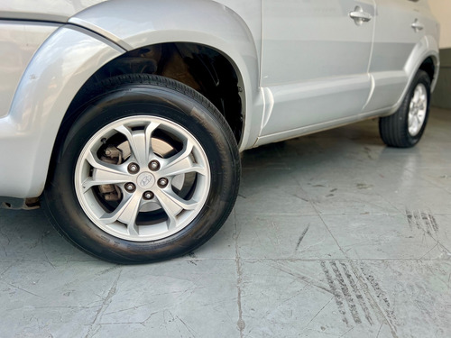 Hyundai Tucson 2.0 MPFI GLS 16V 143CV 2WD FLEX 4P AUTOMÁTICO