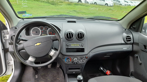 Imagen 13 de 15 de Chevrolet Aveo 2018 1.6 Ls At