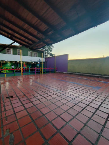 Imagen 15 de 27 de Venta. Hotel. Casa. Local Comercial. San Cristóbal