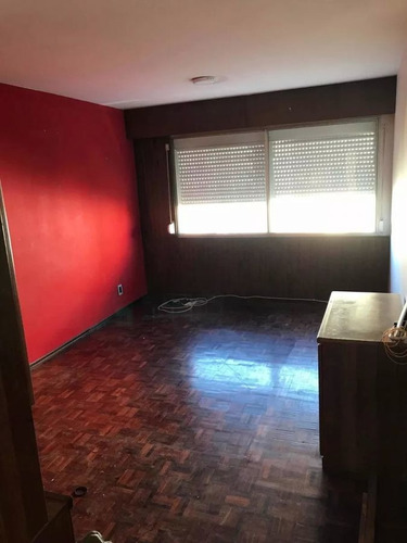 Imagen 3 de 11 de En Alquiler Alquiler Apto. Pta Carretas Con Garage A 1 Cuadra Del Shopping