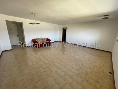 Alquilo Amplio Apartamento En Manzanares #25-11713