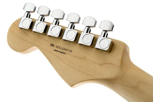 Guitarra Fender Stratocaster Standard Mexico Arctic White
