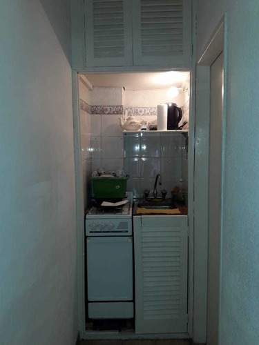 Vende Dpto 1 Amb, A 4 C/estacion Castelar