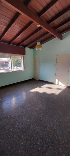 Departamento 2 Ambientes Ph En Primer Piso Mateo Echegaray 5175 Caseros Tres De Febrero