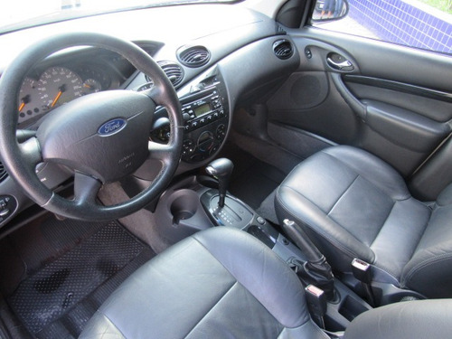 Ford Focus Sedan Ghia 2.0 16v (aut) Gasolina Automático