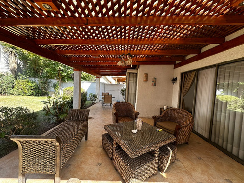 Casa Con Terraza Y Descuento En Comisión