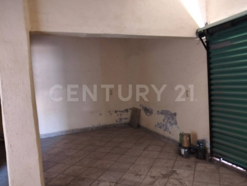 Inmueble Productivo En Venta En Av. Valle De Almazora, Sagitario 9 Ecatepec