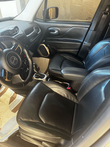 Jeep Renegade 1.8 Longitude Flex Aut. 5p