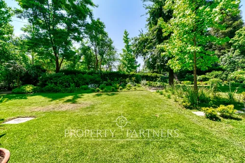 Exclusivo Departamento Con Gran Jardín Del Arquict...