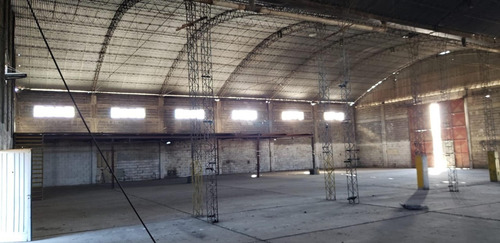 Imagen 11 de 14 de Galpon 900 M2 Y Predio 6000 M2 - Neuquen Este