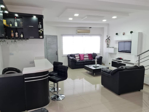 Imagen 4 de 14 de Casa En Venta En Jardín Mañongo - Naguanagua Cod.141319