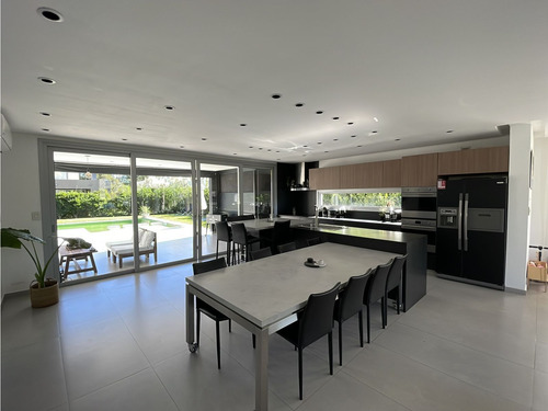 Casa En Venta Los Naranjos Canning