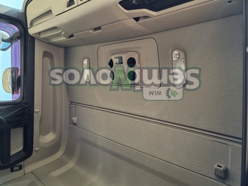 Imagem 9 de 11 de Caminhão Scania Toco P 360 4x2 2019 - Baixa Km