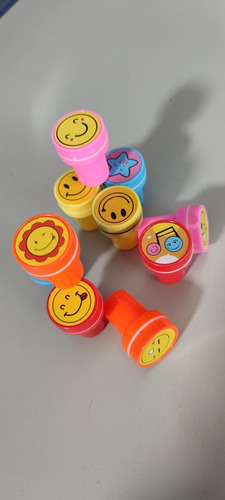 Imagen 1 de 5 de Set 10 Timbres Sellos Infantiles Smile Caritas Motivacion
