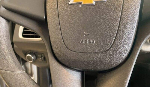 Imagem 8 de 11 de Chevrolet Onix 1.4 Mpfi Advantage 8v Flex 4p Automático