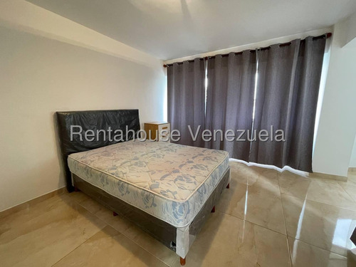 Ds Apartamento En Venta - Clnas De Valle Arriba / 25-24098