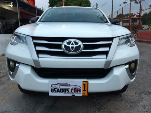 Toyota Fortuner 2.7 Md 2018 At 4x2 Gasolina