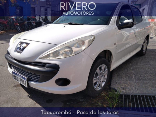 Peugeot 207 Compact 1.4 2010 Impecable!