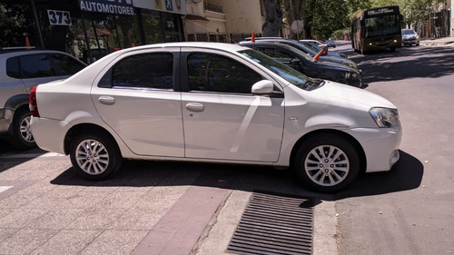 Toyota Etios 1.5 Sedan Xls