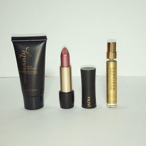 Maquillaje, Labial Rojo Cobre+fragancia Reflections Radiance