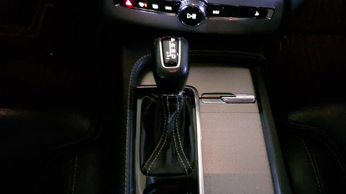 Volvo XC90 2.0 R-DESIGN T6 AUTO AWD