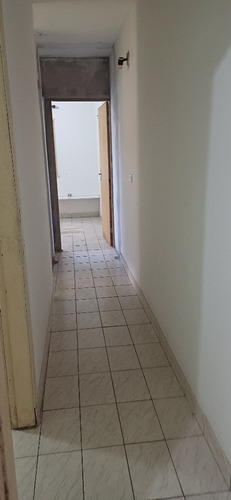 Sobrado À Venda Com Amplo Terreno!