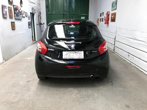 Peugeot 208 Feline 1.6