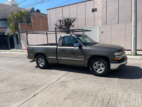 Chevrolet Cheyenne 5.3 2500 Cab Reg K 295hp 4x2 Mt