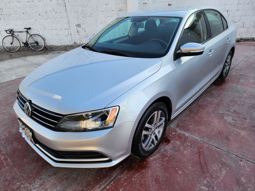 Volkswagen Jetta 2.5 Trendline Mt