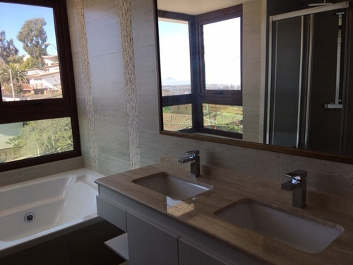 Espectacular, Moderno, Amplio, Hermosa Vista En Av Cisternas