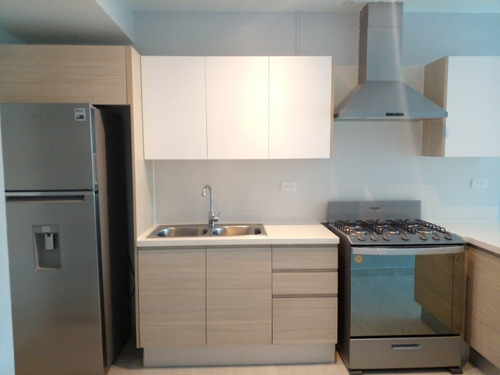 Imagen 4 de 7 de Apartamento En Torre De Lujo, Acceso Rápido A Avenidas