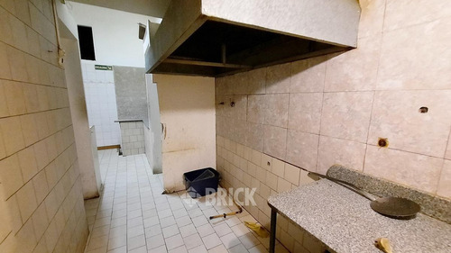 Imagen 20 de 30 de Local A La Calle En Piedras Al 300 - 140 M2 Sotano Cocina Industrial - Monserrat