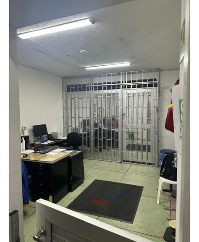 Vendo Bodega En Las Ferias, 562,50 Mts2. 3 Pisos. Bogotá.