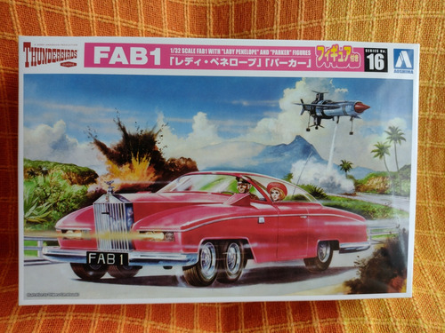 Kit Aoshima 1/32 Thunderbirds Lady Penélope Fab 1