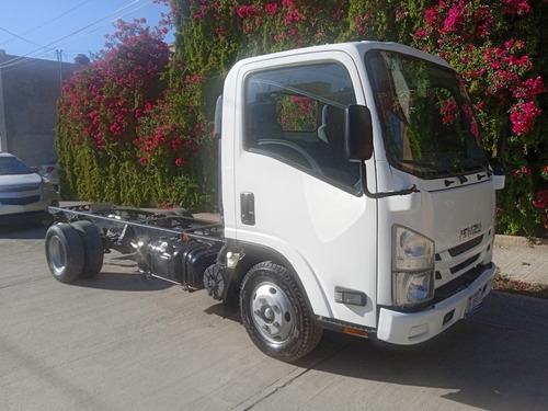 Isuzu Elf 300 2018 Chasis  Largo