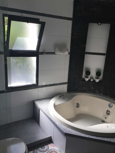 Imagen 7 de 13 de Casa Con Vista Al Mar , Piscina , 3 Dormitorios , 3 Baños
